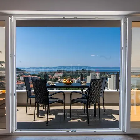 Seaview Penthouse Milano Apartment *