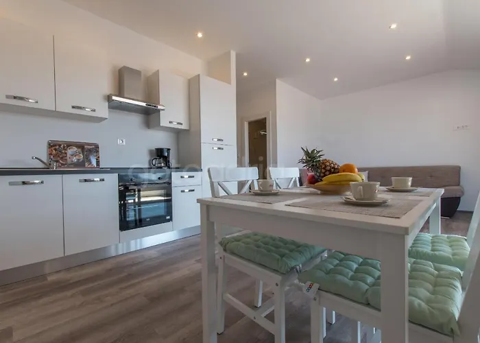 Seaview Penthouse Milano דירה מאקרסקה